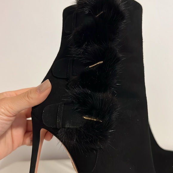 Aquazzura Sinatra suede stiletto booties with fur detail - Picture 3 of 6